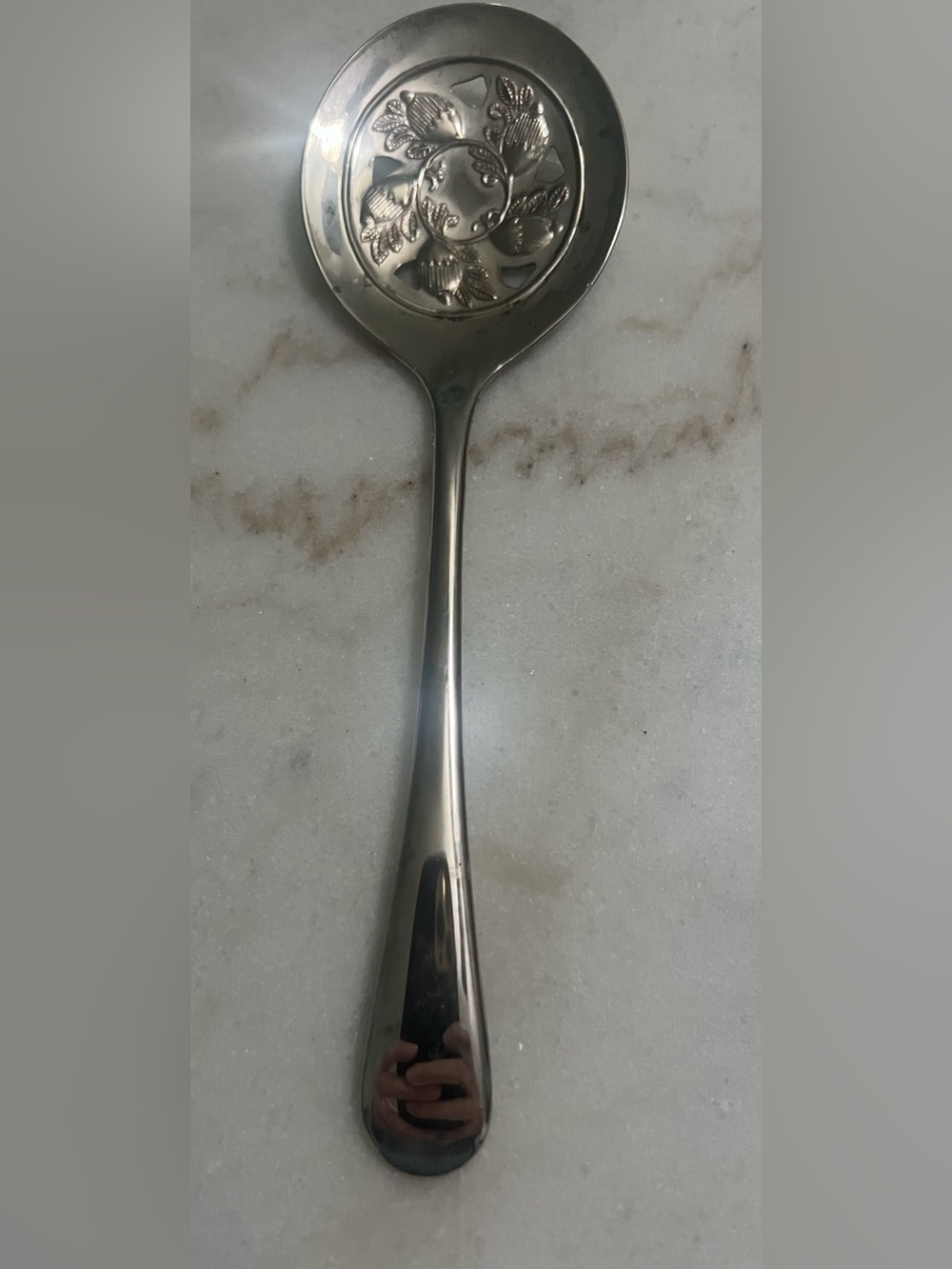 Vintage Leonard Silver Plated Italy  8.5” Acorn Design Tomato Serving Spoon